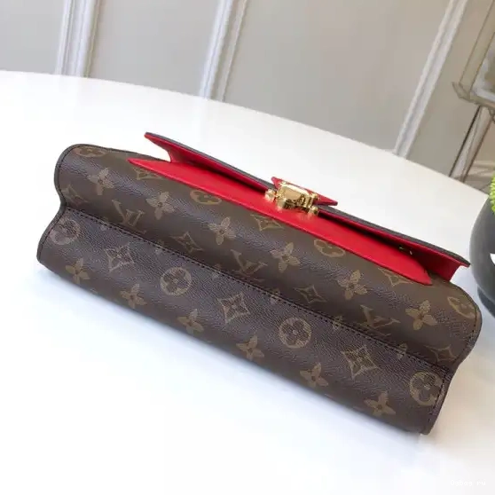 Vuitton Louis VICTOIRE 0702